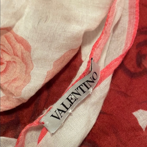 Valentino Rose ombre Red scarf - Picture 3 of 6